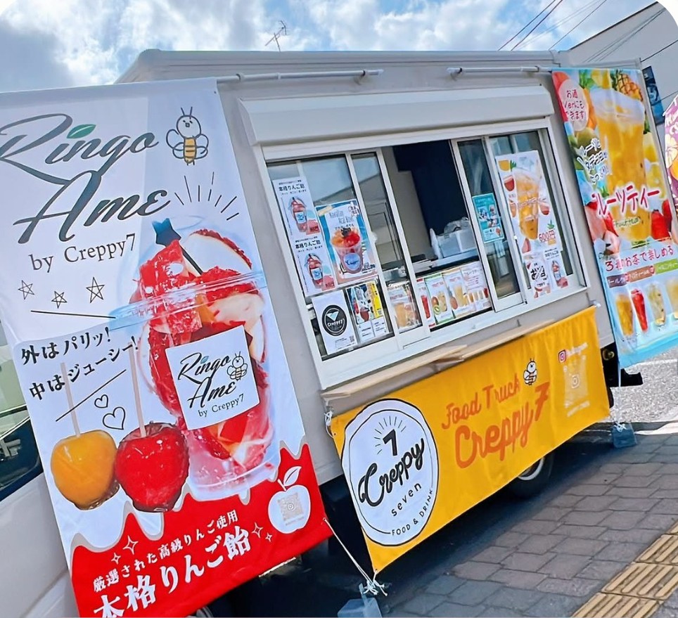 Creppy7のキッチンカーと商品